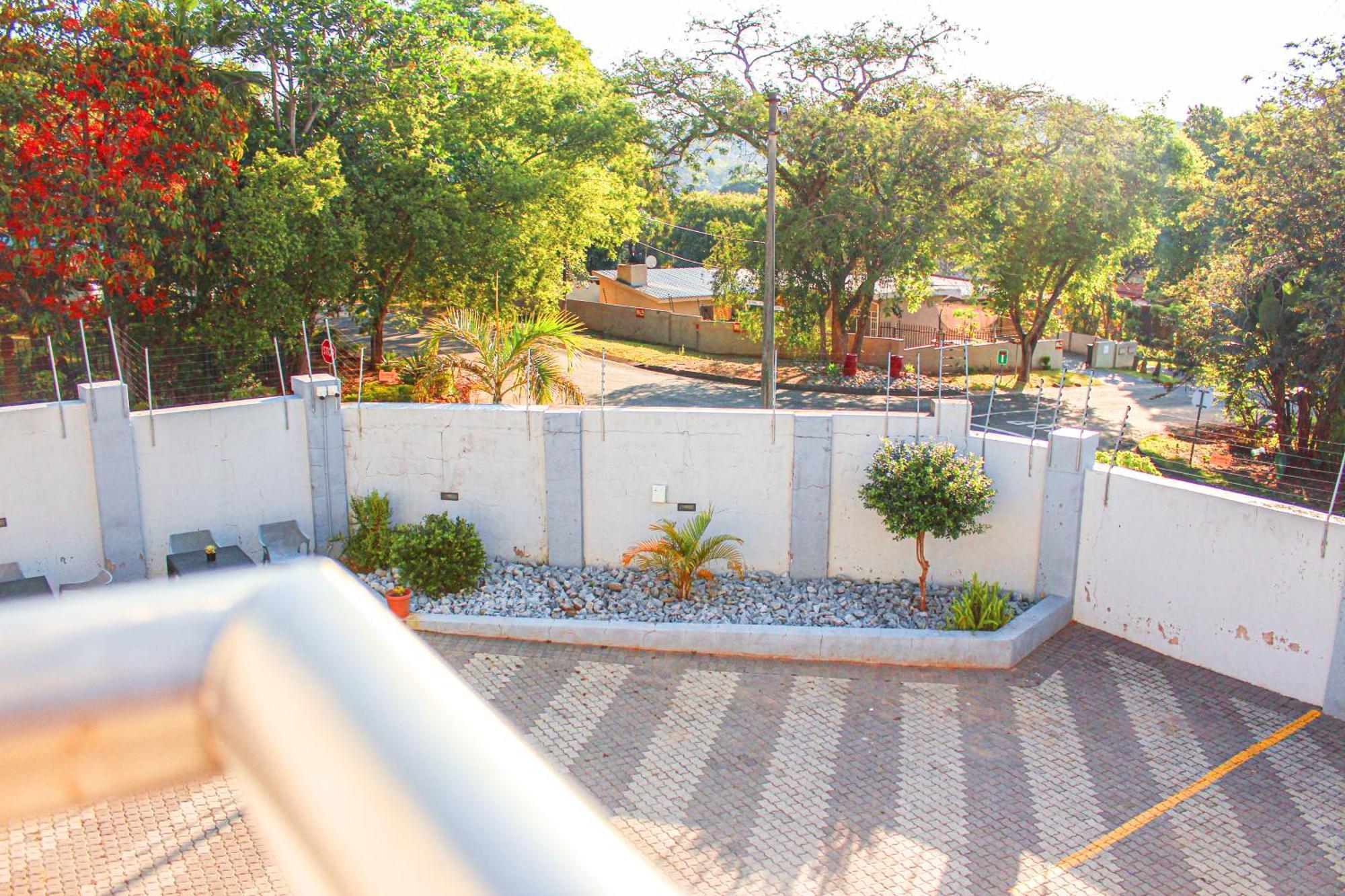 Aqua Stone Guest House Mbombela Exterior foto